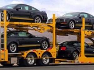 Interstate car transporter